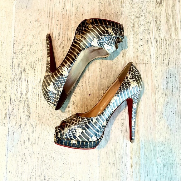 💯 Authentic Louboutin Altadama Python 36 - Picture 4 of 9